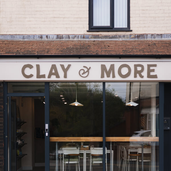 Pottery class by Clay and More
