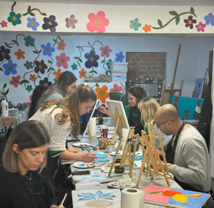 Painting class by Finsbury Park Painting Club