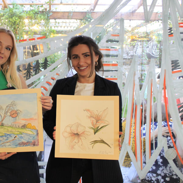 Painting class by Floating Art