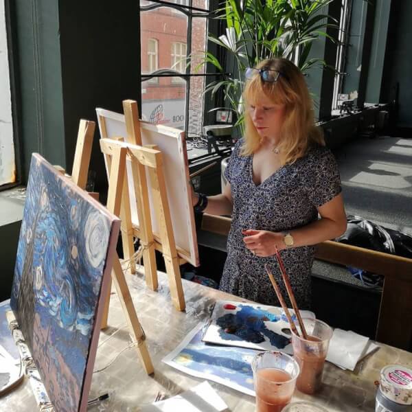 Painting class by Floating Art
