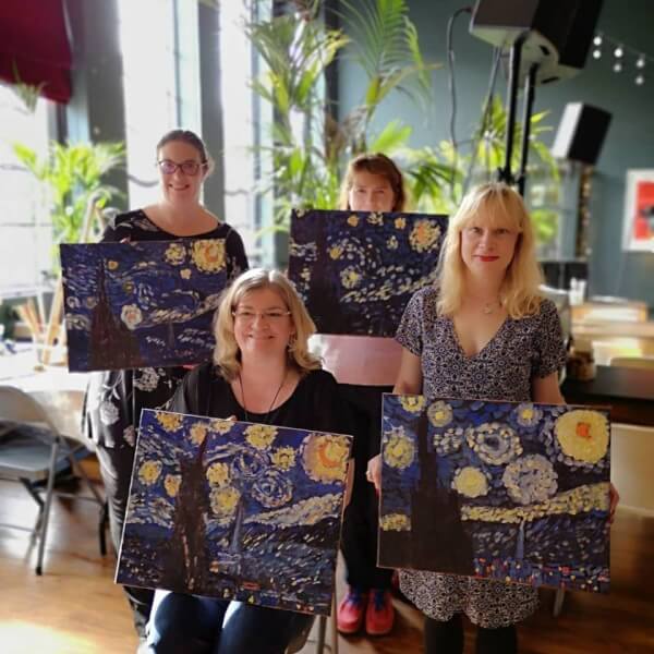 Painting class by Floating Art