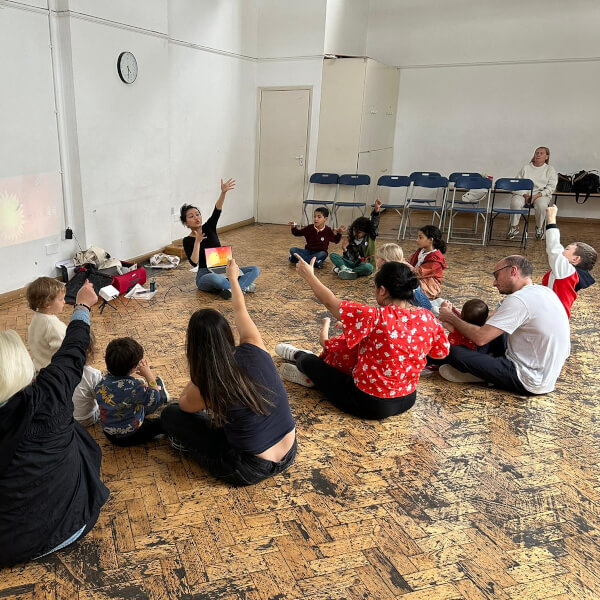 Photo from a Han Arts Education workshop