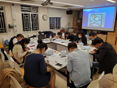 Glass and Mosaic class by Handcraffiti