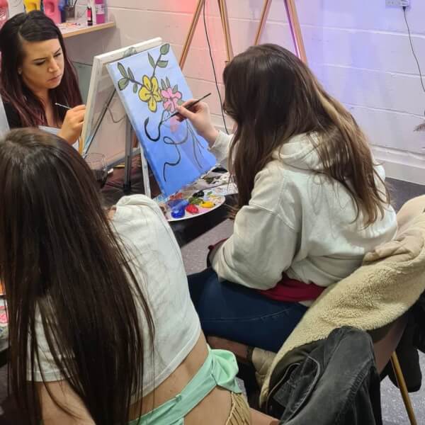 Painting class by Liquid Art