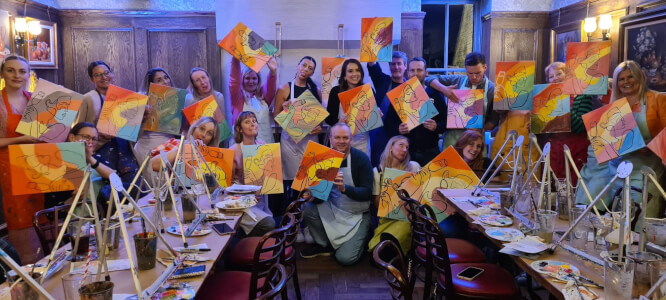 Painting class by Liquid Art