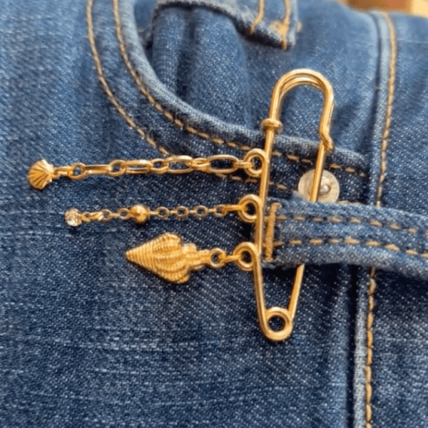 Photo from a My Trove Jewels workshop