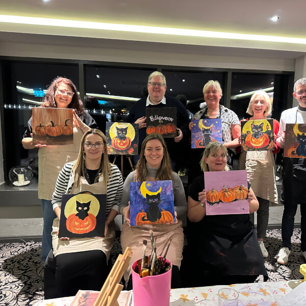 Photo from a Peipei art painting workshop