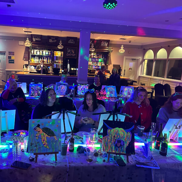 Photo from a Peipei art painting workshop