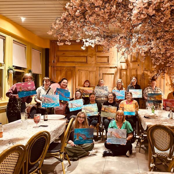 Photo from a Peipei art painting workshop