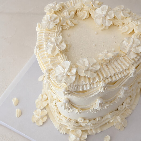 Baking and Desserts class by The Cake Lab UK