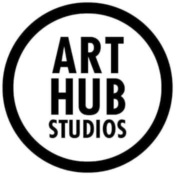 Art Hub Studios, print making, textiles and pottery teacher