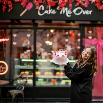 Cake Me Over, baking and desserts teacher