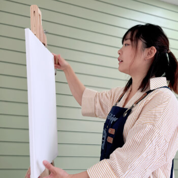 Hellojojo Studio, painting teacher