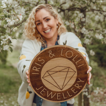 Julia Cordes, jewellery making teacher