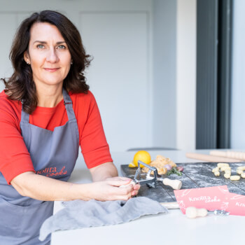 Knolita Cooks, cooking teacher
