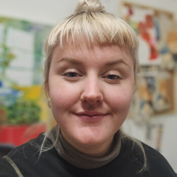 Lucy Dixon