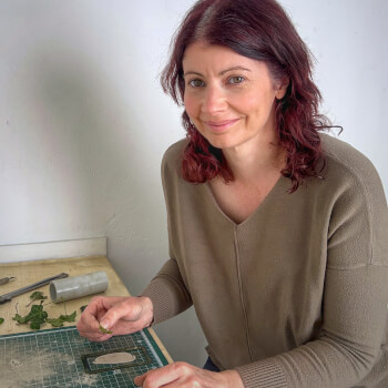 Nicola Crawford, jewellery making teacher