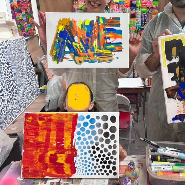 Abstract Art Class in a Secret Studio review by Nauen Park - London