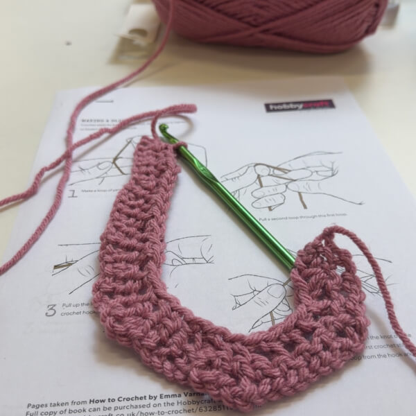Beginner's Guide to Crochet review by Lolwa Saad - Milton Keynes
