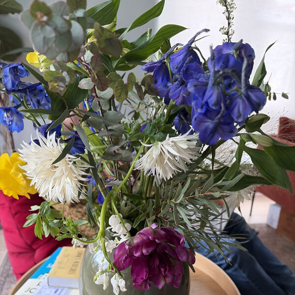 Flower Hand-tied Bouquet Workshop review by Imogen-Lloyd-Thomas - London