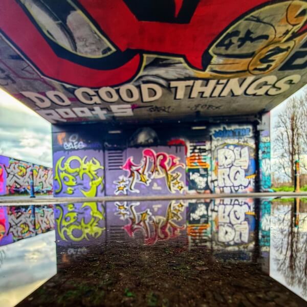 Smartphone Photography Class: Brick Lane review by Paul Newman - London