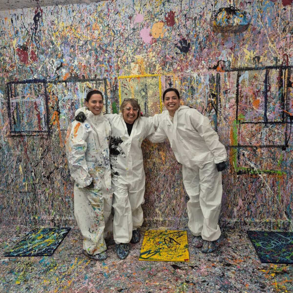 Splatter, Splash, and Drip Painting Class review by Maria Deufemia - London
