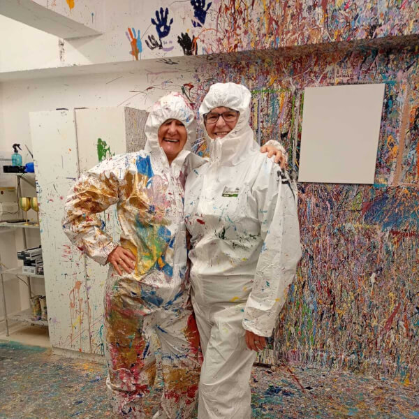 Splatter, Splash, and Drip Painting Class review by Alena Battison - London