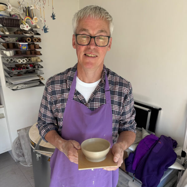 Wheel Throwing Pottery Class review by Simon Penn - Northampton