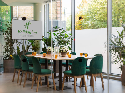 Holiday Inn London Whitechapel / Whitechapel Think Factory class venue