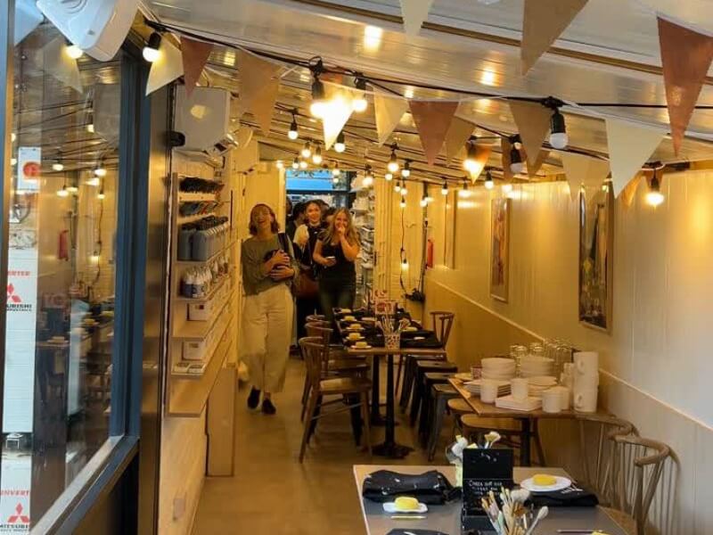 Mino Pottery Painting & Cafe