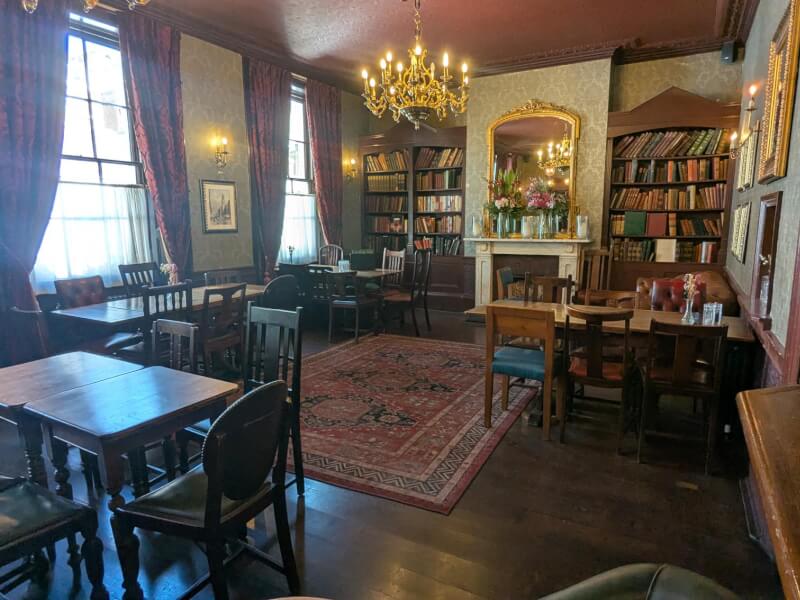 Star Tavern