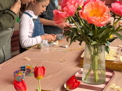 Book Tea and Crafting Highgate