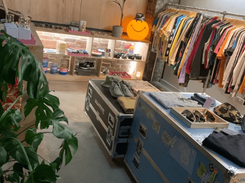 Suzy loves Milo vintage shop in Manchester